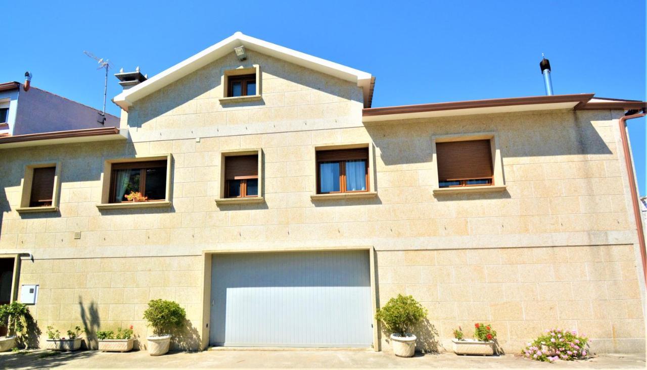 Apartamentos De Playa En Un Entorno Rural Sanxenxo Luaran gambar